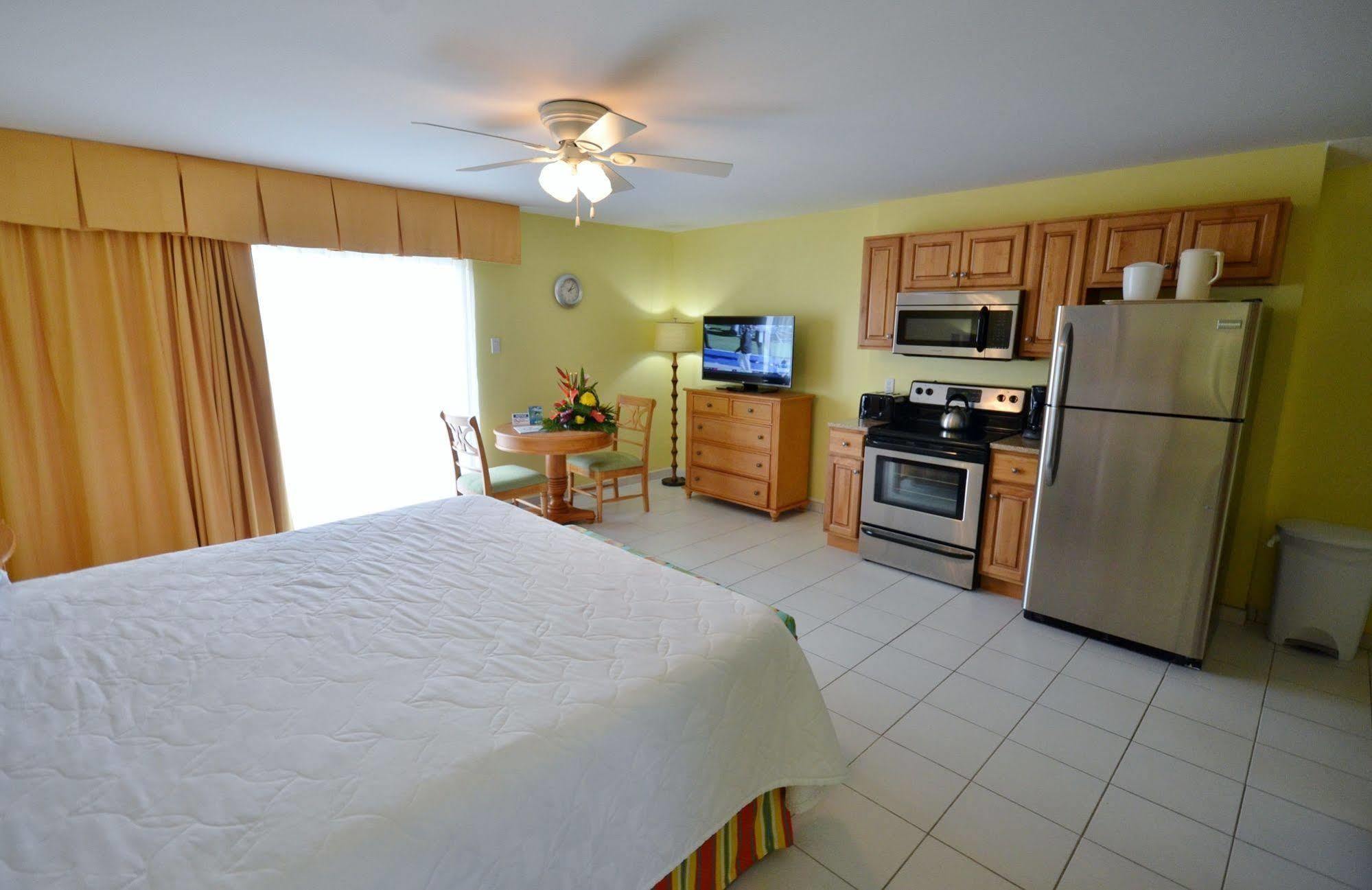 The Atrium Beach Resort And Spa, Ascend Hotel Collection Simpson Bay Buitenkant foto